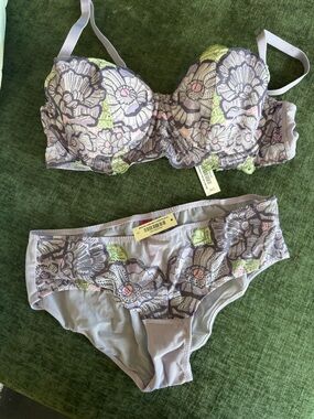Lace Floral Bra & Bikini Set in Lavender and Pastel Accents